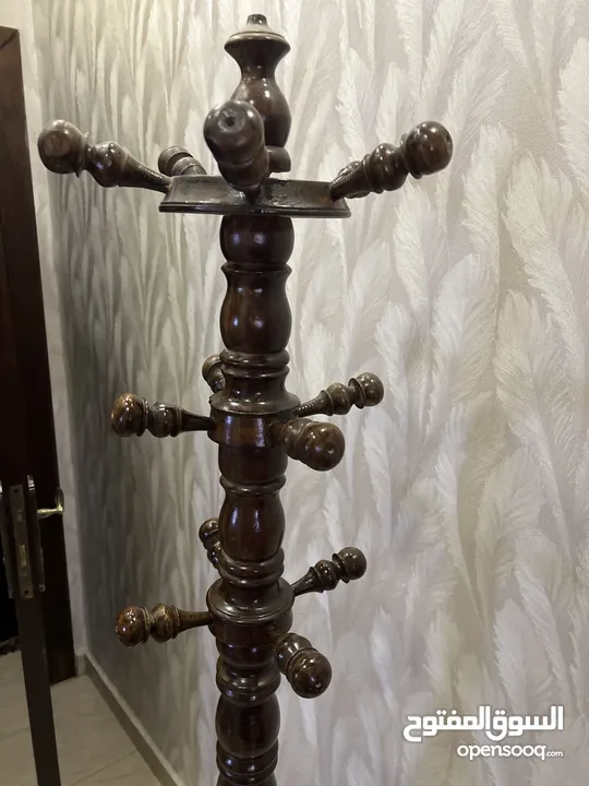 علقه ملابس خشب ثقيل