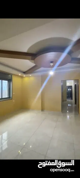 شقه للبع في منطقه بتونيا  مساحه بتونيا مساحه 180متر