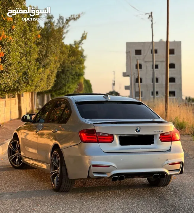 BMW 320i / بي ام