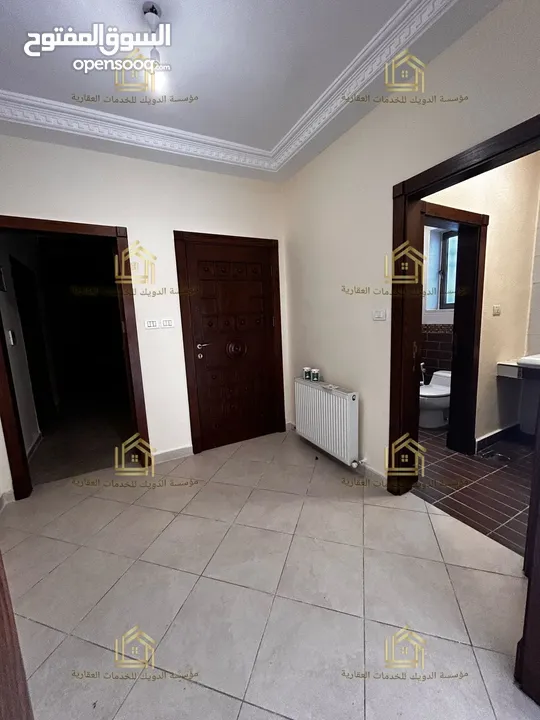 شقة سوبر ديلوكس ارضية مع حديقة