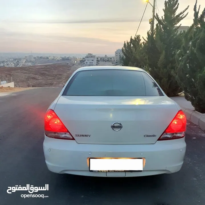 نيسان صني كلاسيك 2011  بحالة جيدة