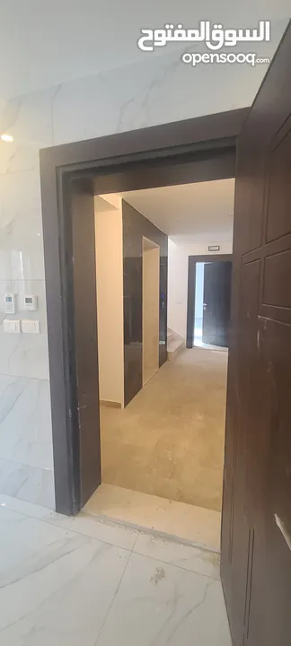 شقه ارضيه في اجمل مناطق الحمر 250 متر تشطيبات مميزه جدا من المالك جديده غير مسكونه دفعة و اقساط