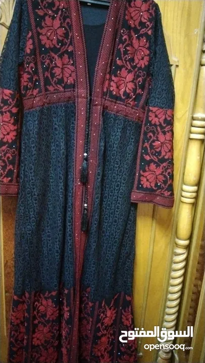 للبيع ملابس مستعمله وجديد