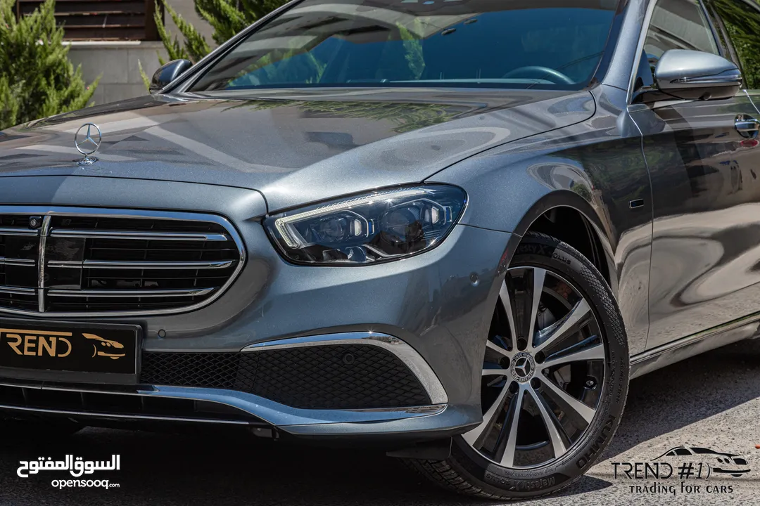 Mercedes E300e 2021 Plug in hybrid 4matic    السيارة مميزة جدا و لا تحتاج الى صيانة