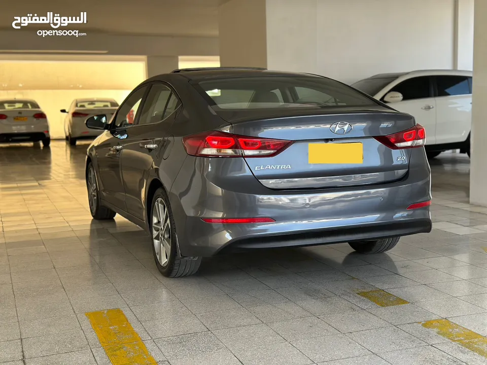 Hyundai Elantra 2017 oman car 118000 km service by agency