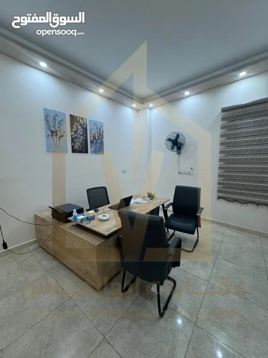 شقة مكتبية نصف مؤثثة للايجار في منطقة الجزائر