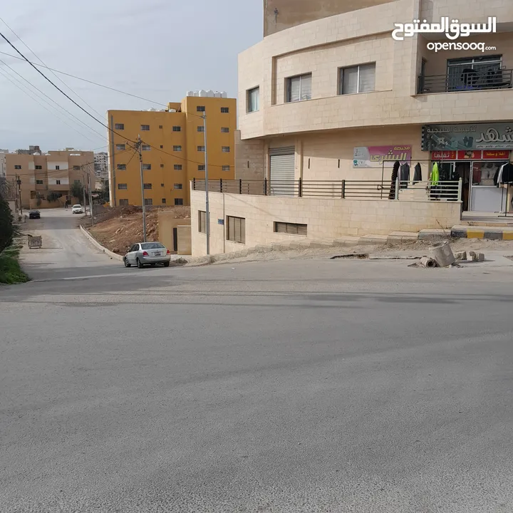 مجمع للبيع مادبا حنينا شارع السلطه بجانب سوبرماكت ابو حبيب الركيبات