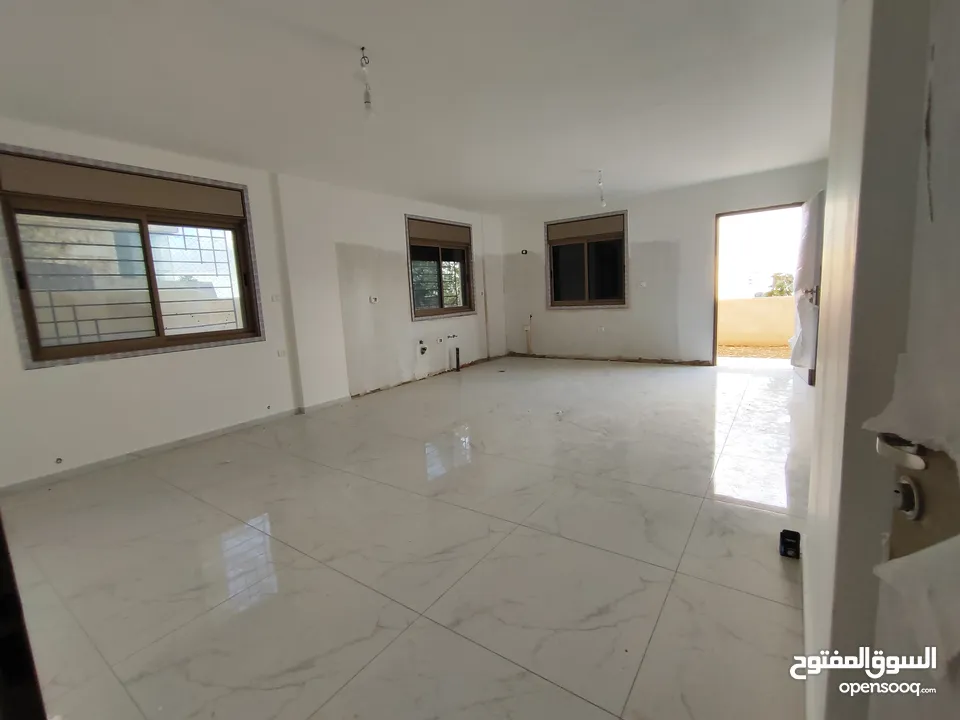 عااااججلل ششقة مع حححديقةةة غير مفروش للإيجار في عين مصباح
