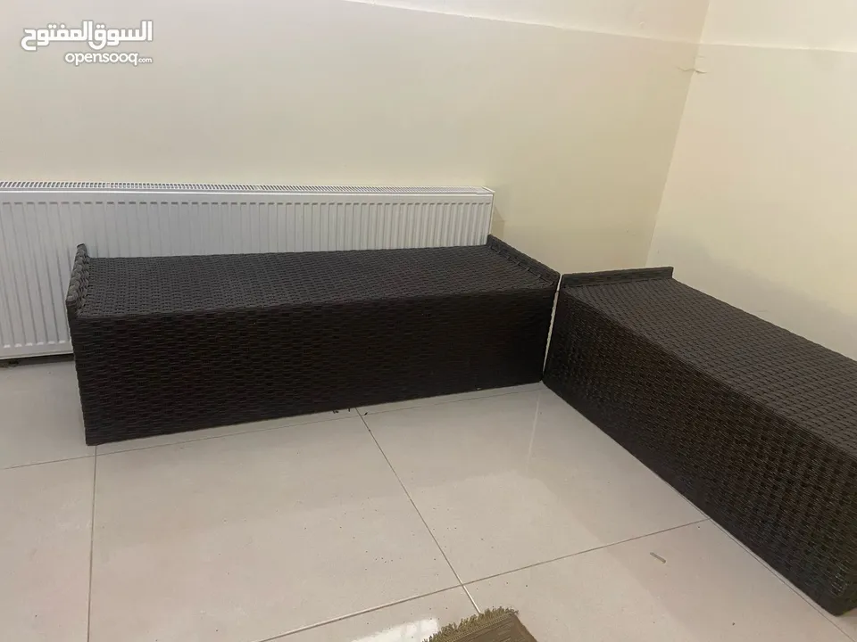 كراسي ثلاثية رنان عدد2 بدون فرشات