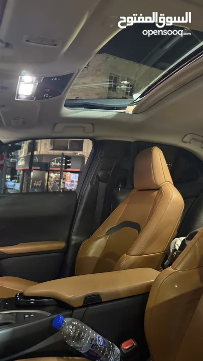 Lexus UX 250h F sport 2022   لكزس 2022