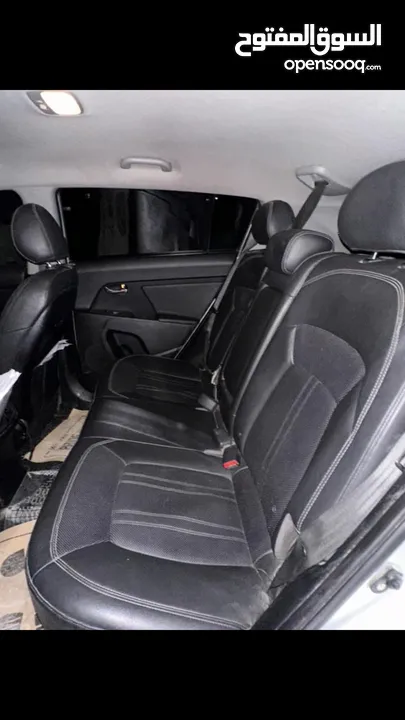 كيا سبورتاج ترخيص 2015 ترخيص وتامين جديد فل ما عدا فتحة البيع كاش فقط او بدل فحص ممتاز دهان بس 3 قطع