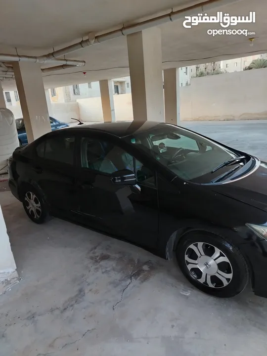هوندا سيفيك هايبرد 2015 للبيع وارد أمريكي لون اسود فحص 2جيد خلفي تمشي بالتنكة 300 /350