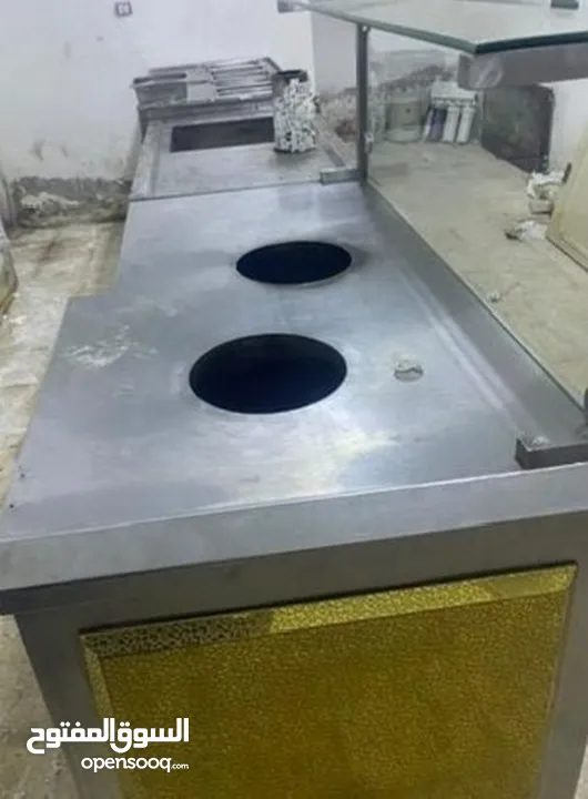 عده مطعم فلافل +عده محل معجنات
