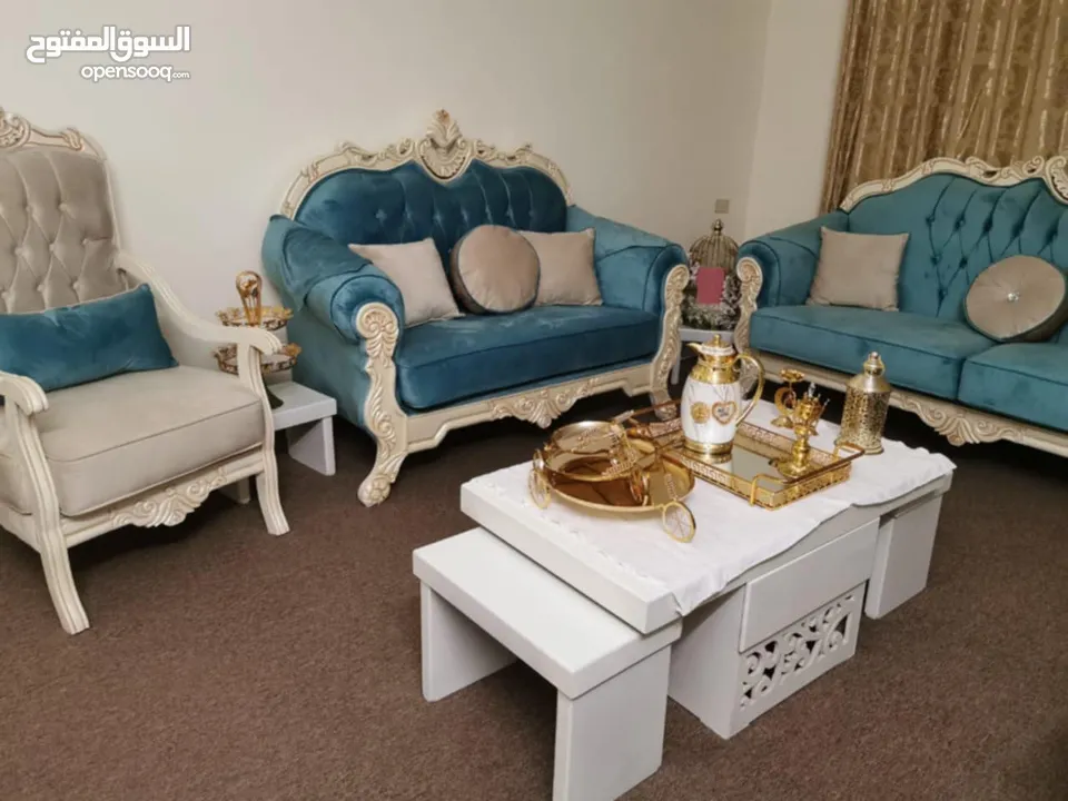 كنبايات 9 مقاعد استعمال بسيط جدا