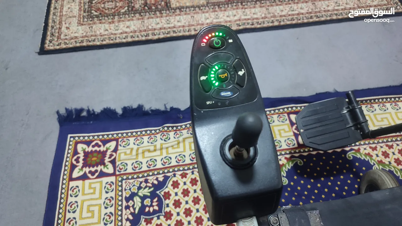 كرسي متحرك كهرباء (لذوي الاحتياجات الخاصه)