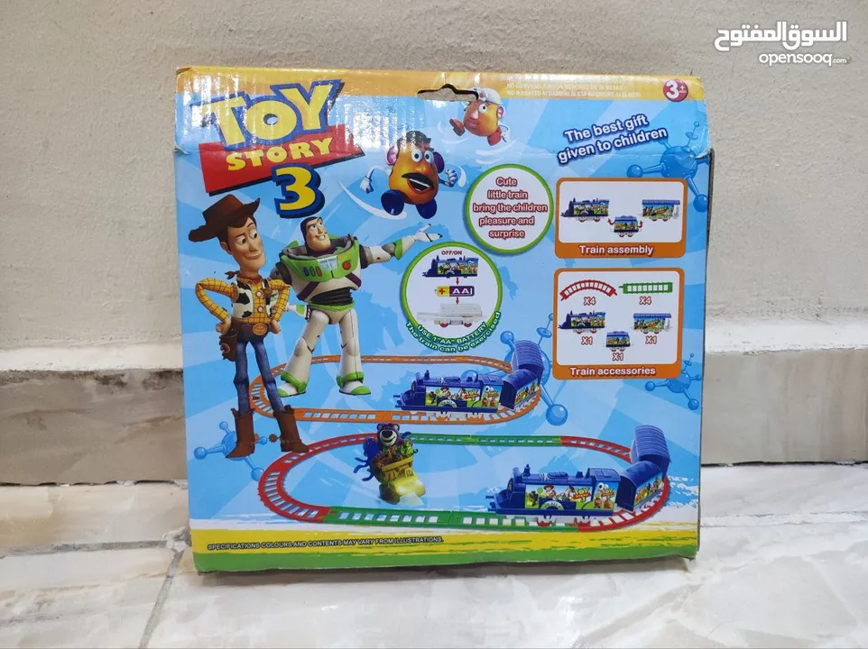 العاب اطفال شبه جديده - منزل - قطار - سكوتر - ماكينة تريكو