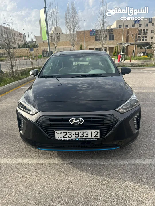Black Hyundai Ioniq 2017