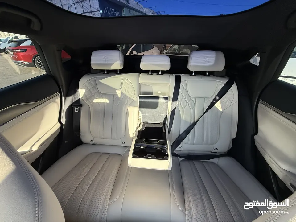 BYD SONG L 2023  متوفره لونين عظمي وفيراني  عداد اقل من 9000 كيلو  فحص كامل  لا يوجد اقساط شخصيه