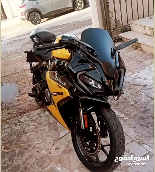 سي إف متوتو 300 sr