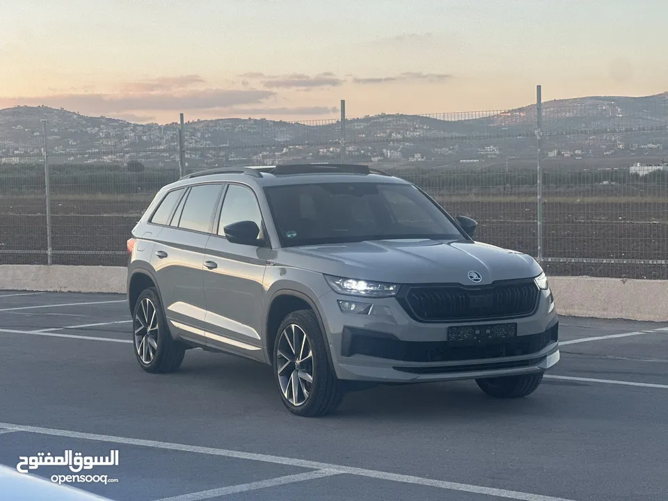 سكودا كودياك Sport Line  فل الفل فتحة سقف بانوراما 200 حصان  4x4- /2022  دفع رباعي 6+1