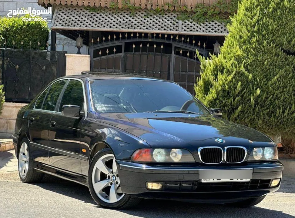 BMW موديل 1999 دب