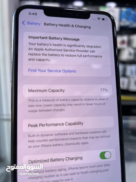 Used iPhone 11 Pro Max (256) GB  ايفون 11 برو ماكس مستعمل بحالة ممتازة  غير مفتوح او مبدل اي قطع ابد