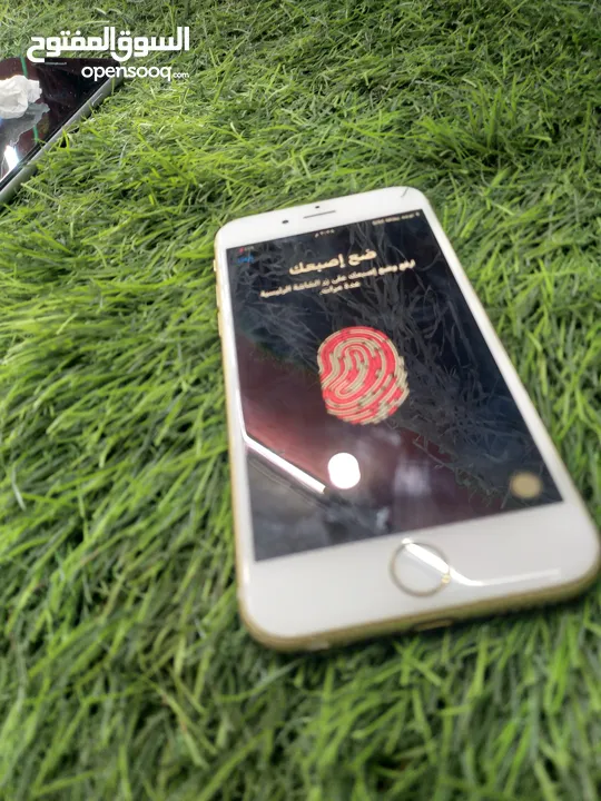 ايفون 6s  للبيع جهاز نضيف