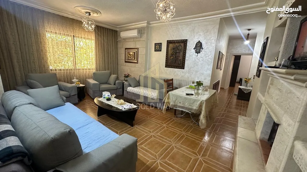 شقة مميزة للبيع في موقع مميز في الرابيه شبه أرضيه 180م بتشطيبات راقية / ref 9533