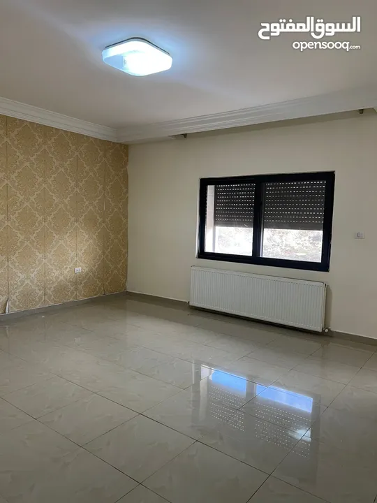 شقة مميزة - خلدا - 3نوم 1ماستر - 190م - تدفئة غاز - قرب الخدمات - موقع مميز