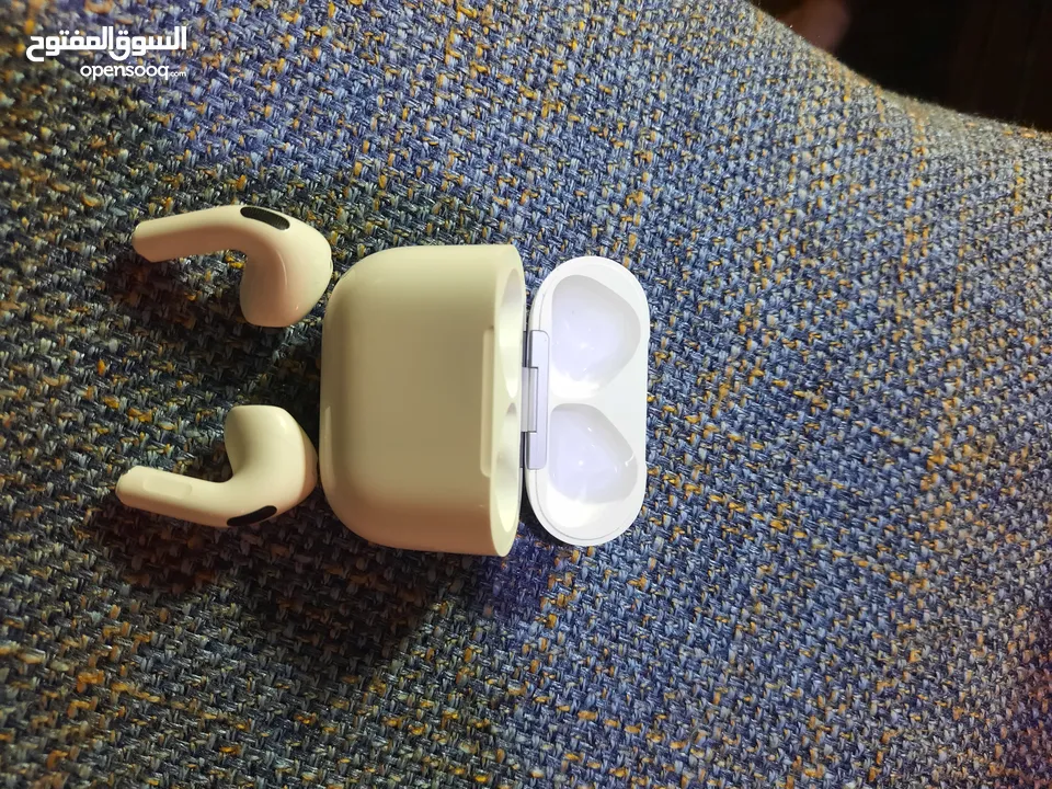 سماعات Apple Airpods