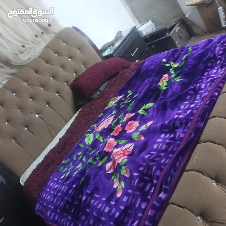 اثاث بيت مكون من جلسه عربيه غرفه نوم وطقم مورس