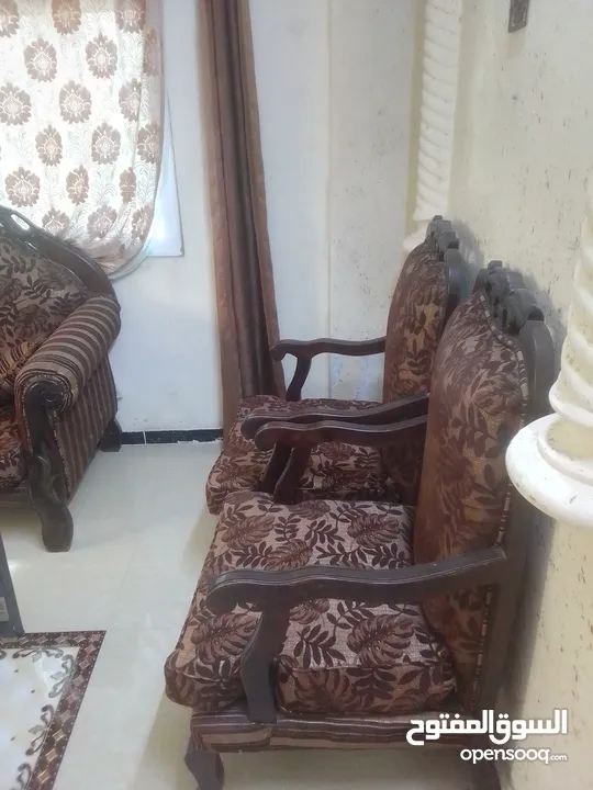 غرفه نوم وطقم كنب للبيع