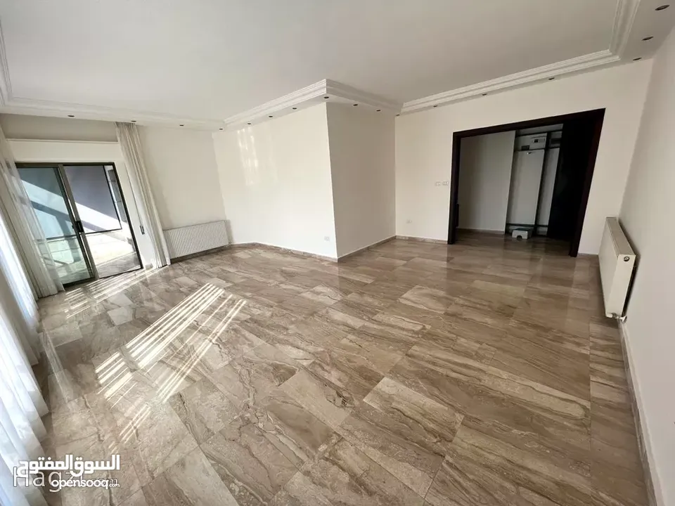 شقه فاخره مميزه طابق ثالث مع روف،في اجمل،مناطق عبدون الشمالي للبيع  ( Property ID : 30720 )