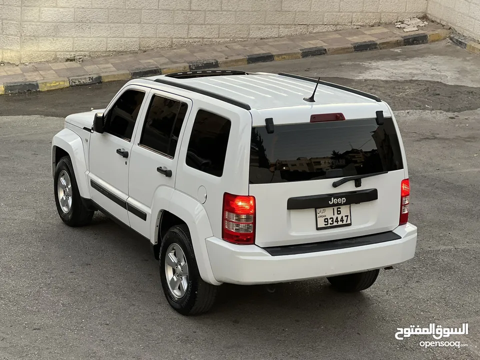 Jeep liberty 2012  v6 فحص كامل سبعه جيد فل كامل اعلى صنف