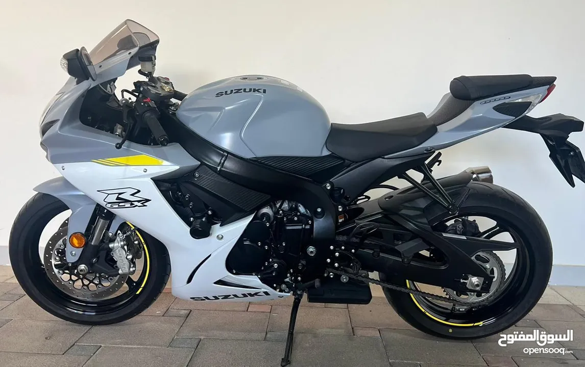 دراجة سوزوكي رياضية GSX-R600