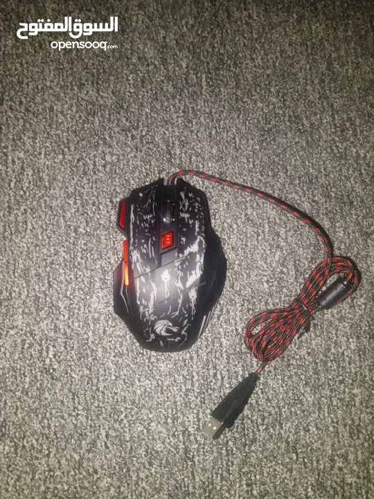 كت العاب للهاتف كامل (كيبورد+ماوس+ماوس باد+usb hub+ستاند) كت كامل للهاتف والتابلت تقدر تشتري شغلة