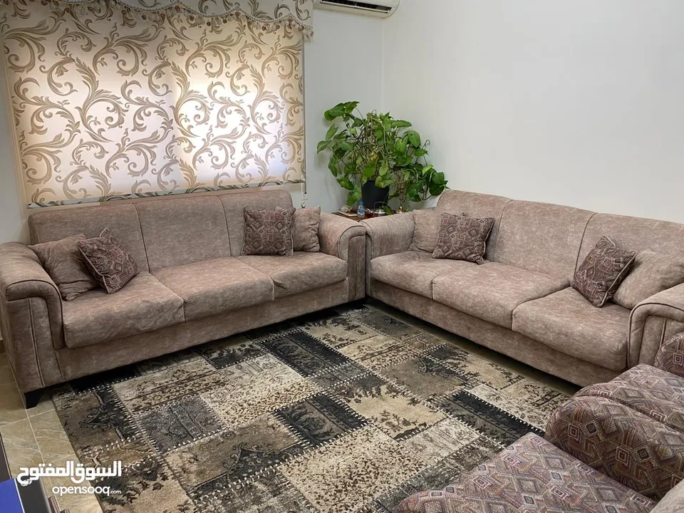 طقم جلوس 8 مقاعد