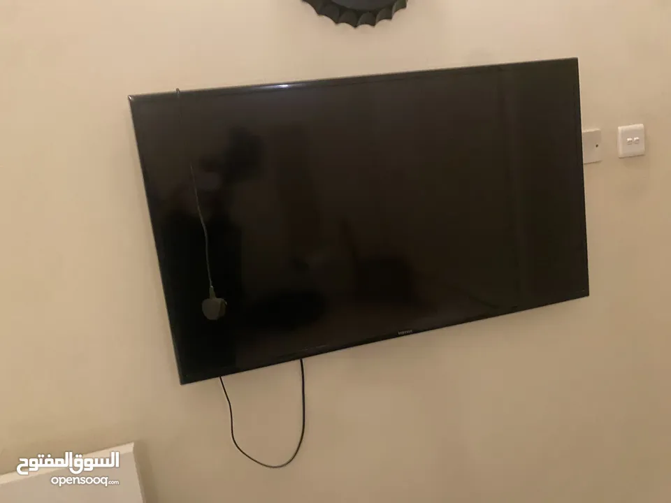 Sofas, single bed, desks & tv for sale