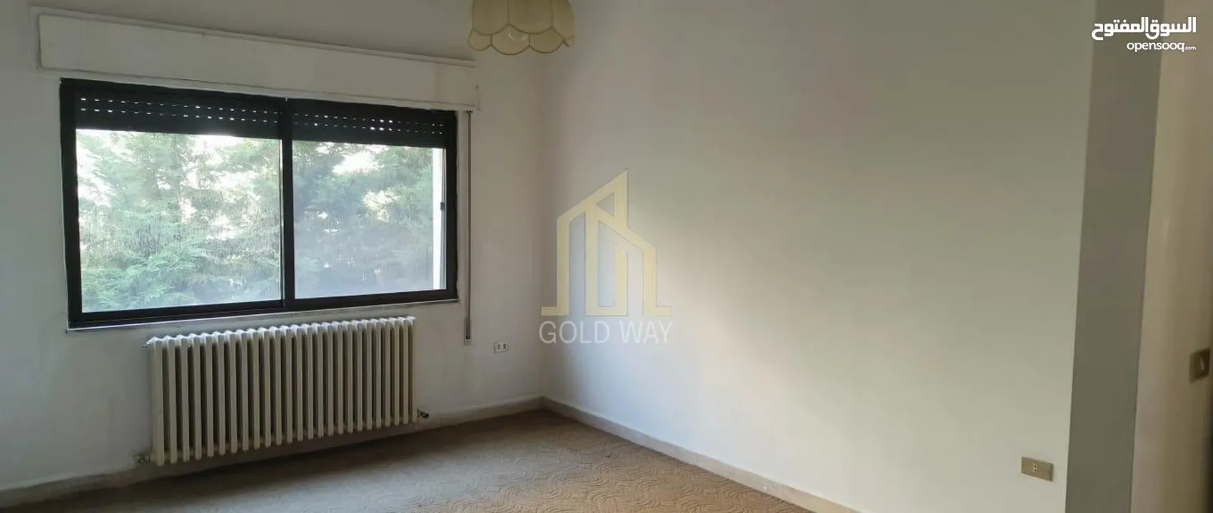 في أرقى مناطق الشميساني شقة مميزة طابق أول 180م بسعر مميز / ref 9505