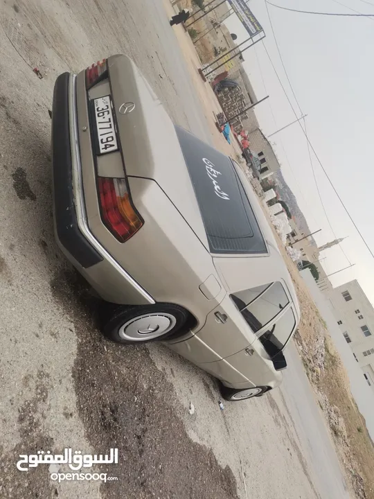 بطه E200 1992