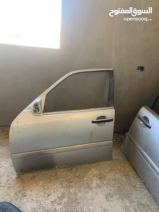بواب امامي سياره مارسيدس c200