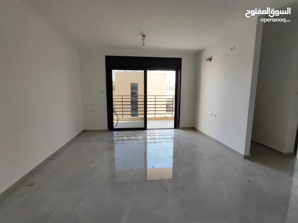 شقة جديدة غير مفروشة للايجار في الماصيون