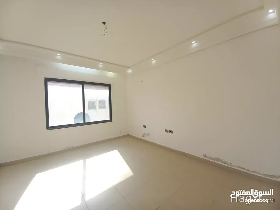 شقة غير مفروشة للإيجار 255م2 ( Property 19521 ) سنوي فقط