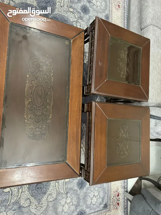 طاولات وسط
