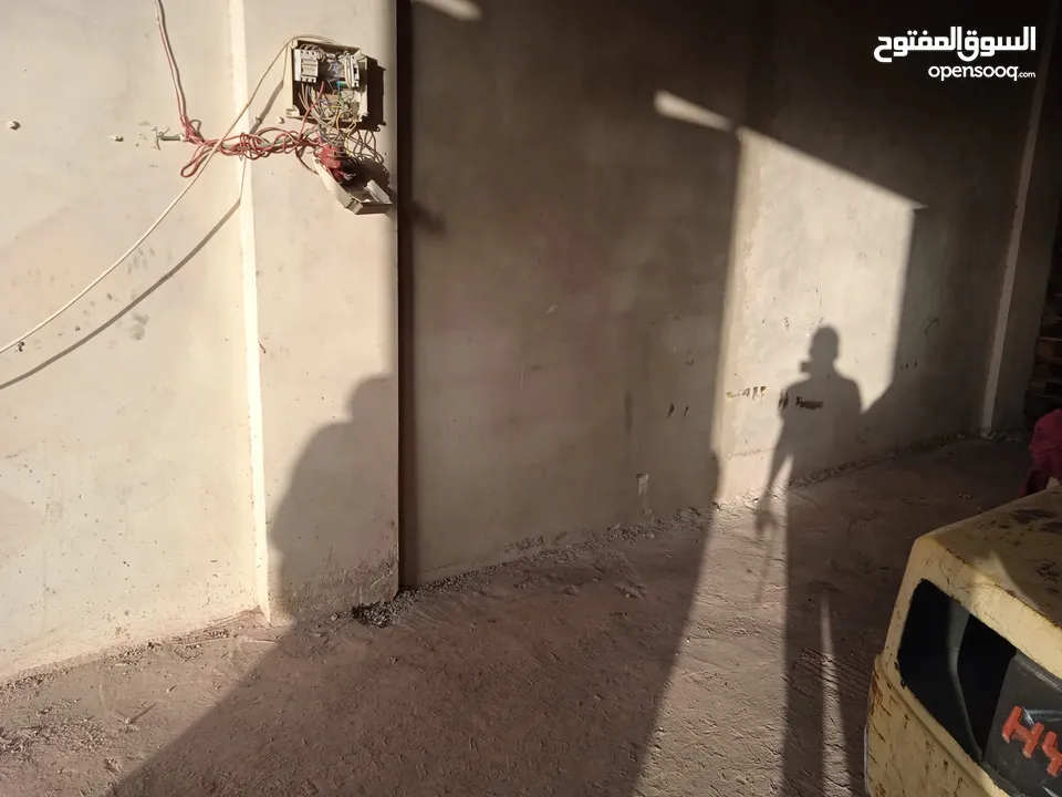 مخزن للايجار ارتفاع 5 متر