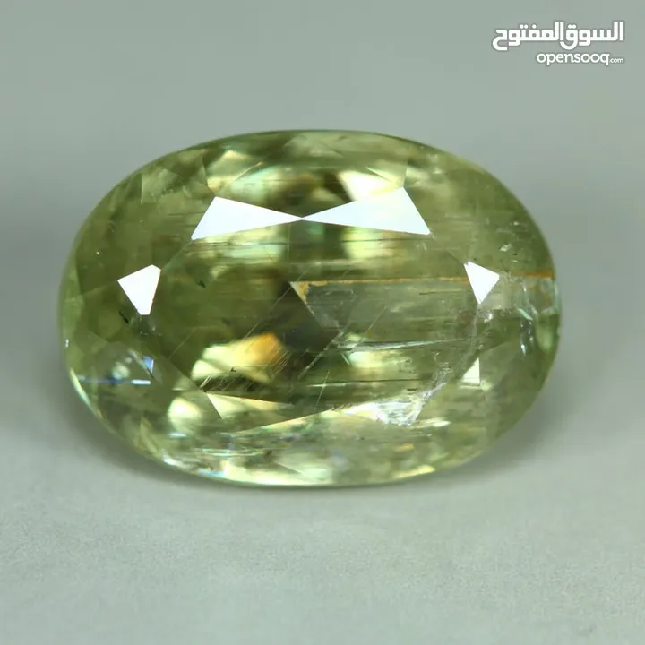 حجر زولتانايت سلطانايت متغير اللون تركي طبيعي غير معالج مع شهادة المختبر natural zultanite stone