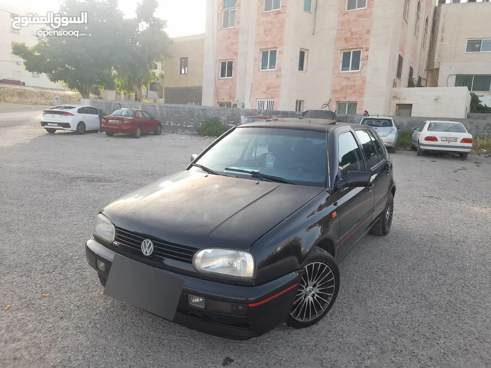 جولف موديل 1994 ماتور 1600 فتحة سنتر اصلي بور  جهاز انذار  شصيات نظاف