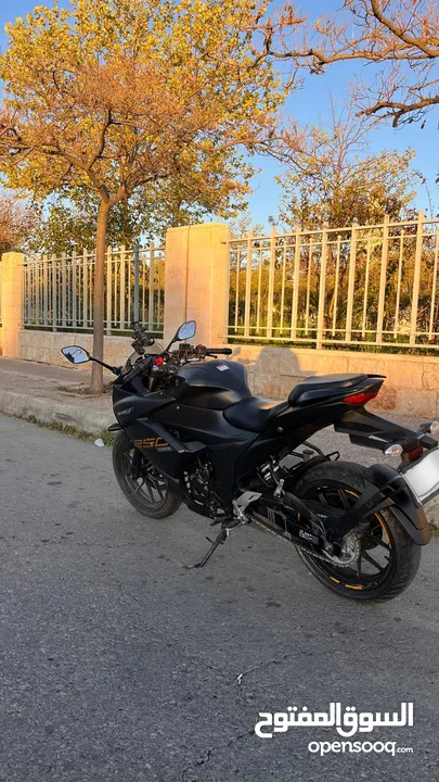 Suzuki gixxer 250 sf بحالة الوكالة