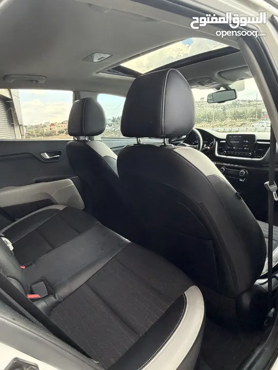 كيا ستونيك 2024 فل إضافات