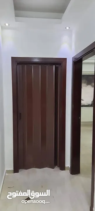 ابواب اكورديون ذو سماكه عاليه